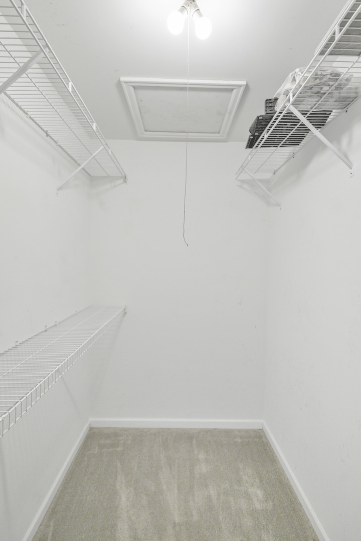 23 Glencoe Court #202-B, Naperville, IL 60565