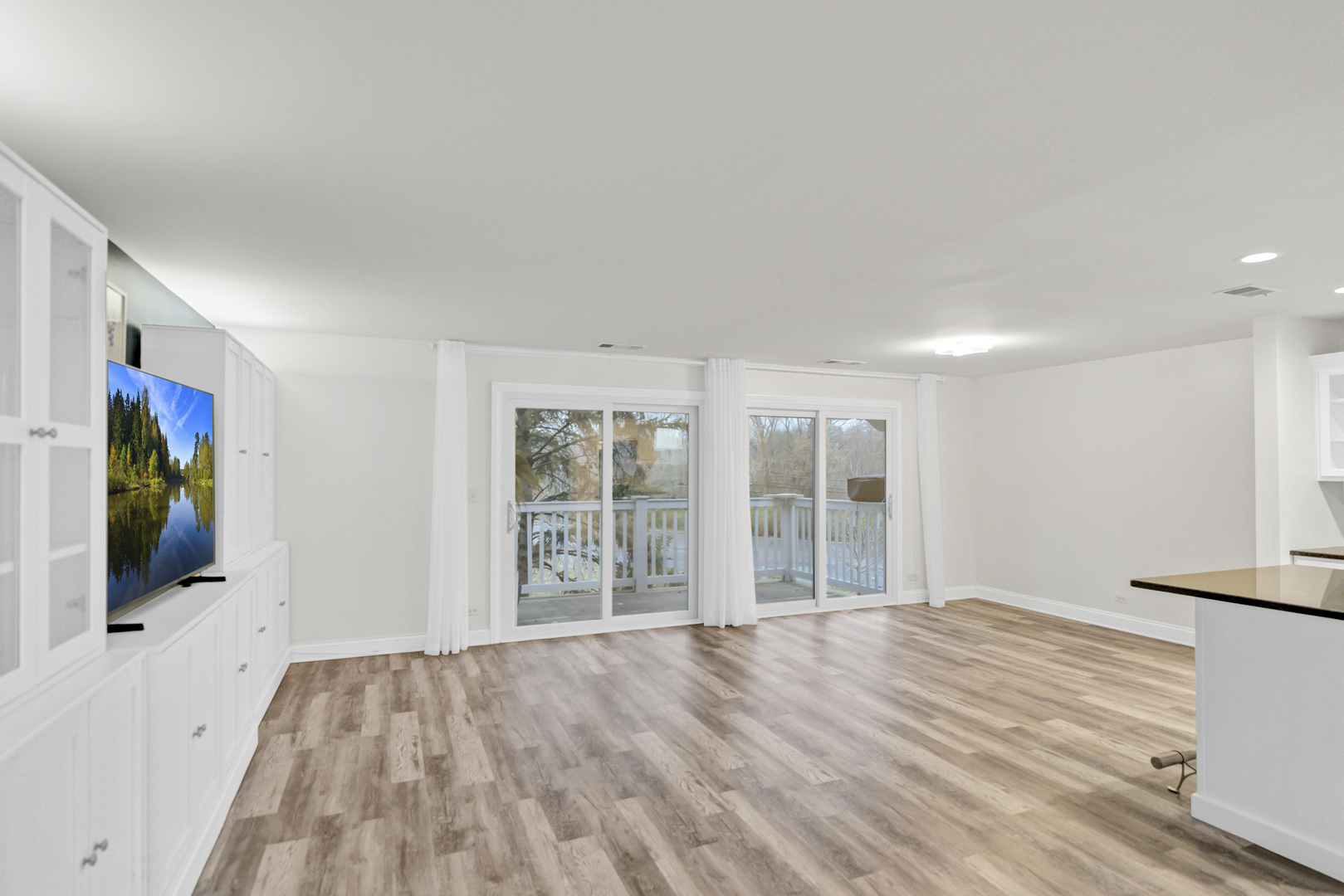 23 Glencoe Court #202-B, Naperville, IL 60565