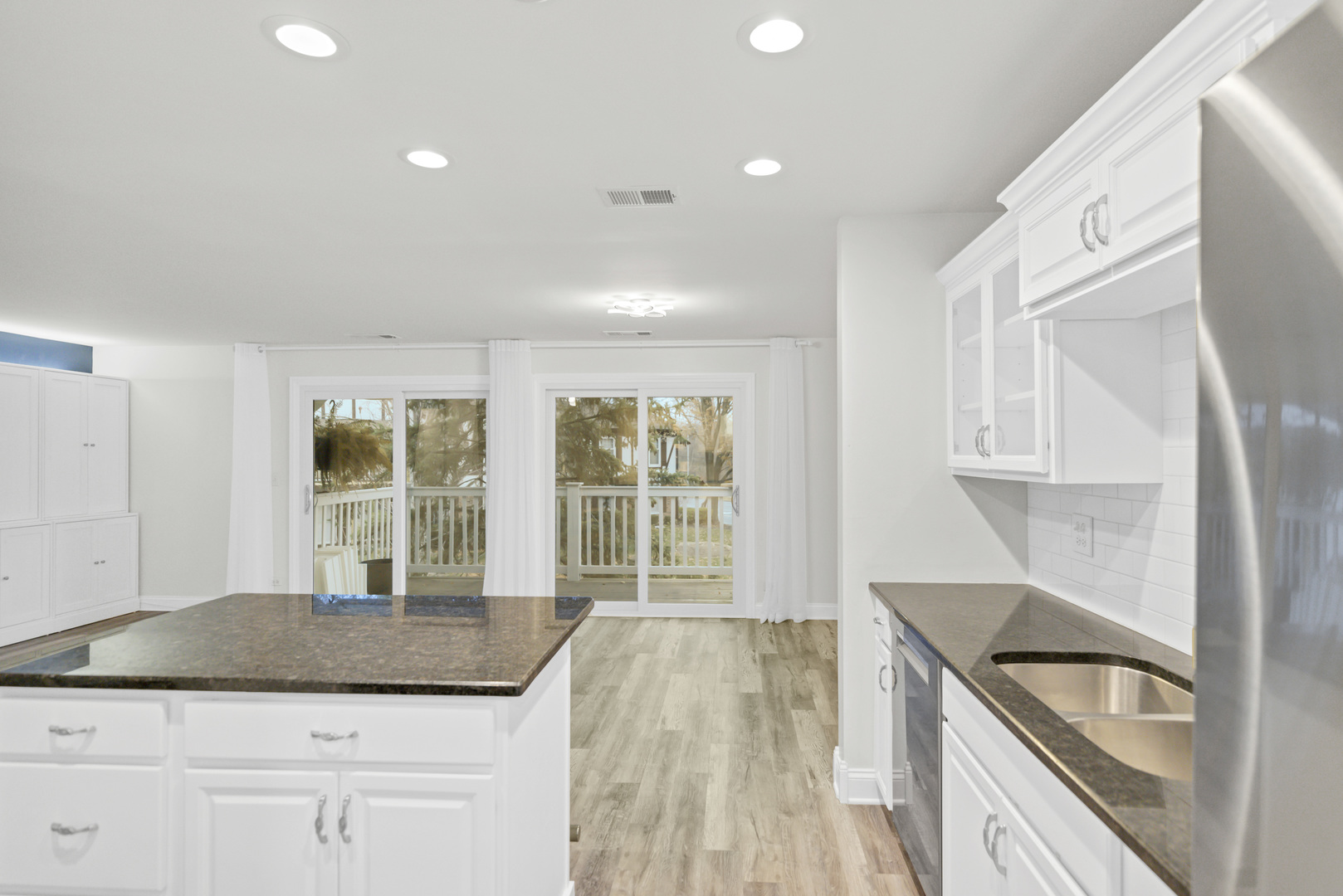 23 Glencoe Court #202-B, Naperville, IL 60565