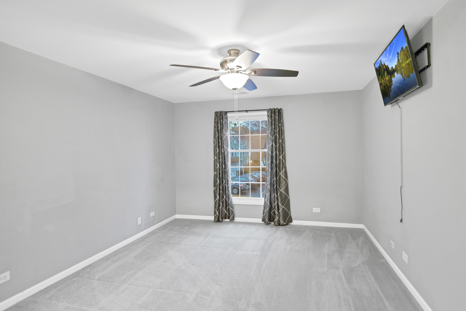 23 Glencoe Court #202-B, Naperville, IL 60565