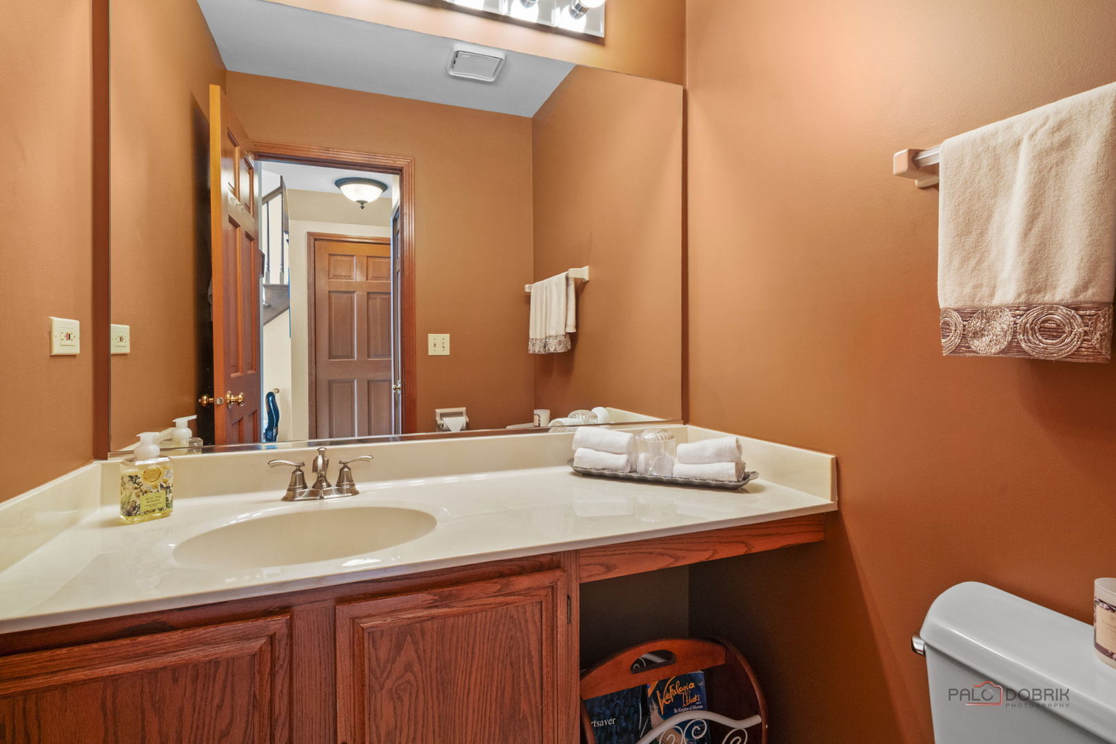 5140 Landers Drive, Hoffman Estates, IL 60192