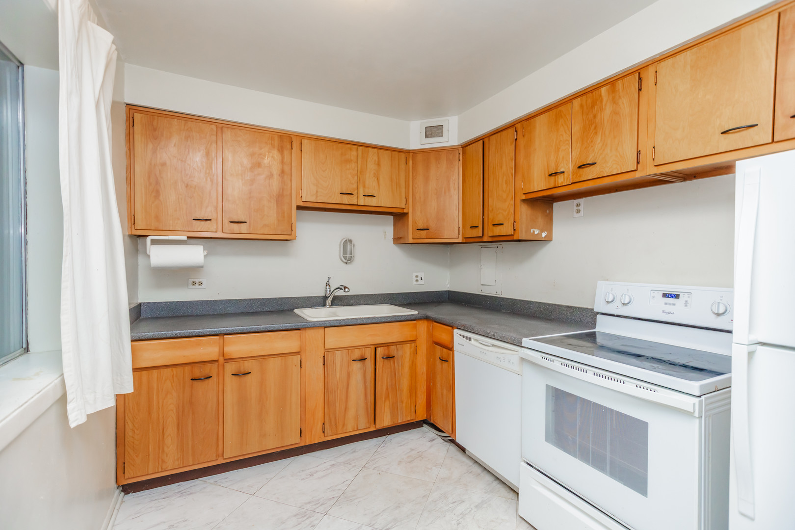 1321 W BIRCHWOOD Avenue #309, Chicago, IL 60626