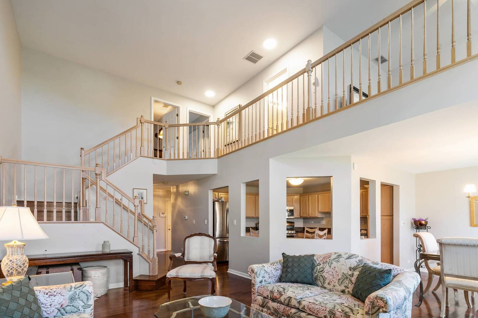 232 Manor Drive, Buffalo Grove, IL 60089