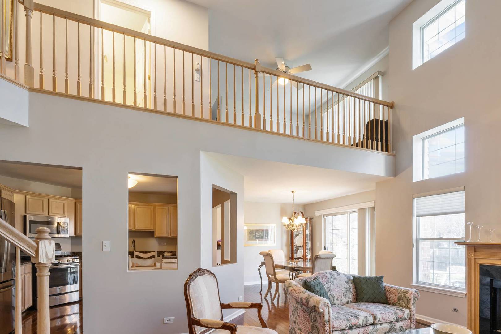 232 Manor Drive, Buffalo Grove, IL 60089