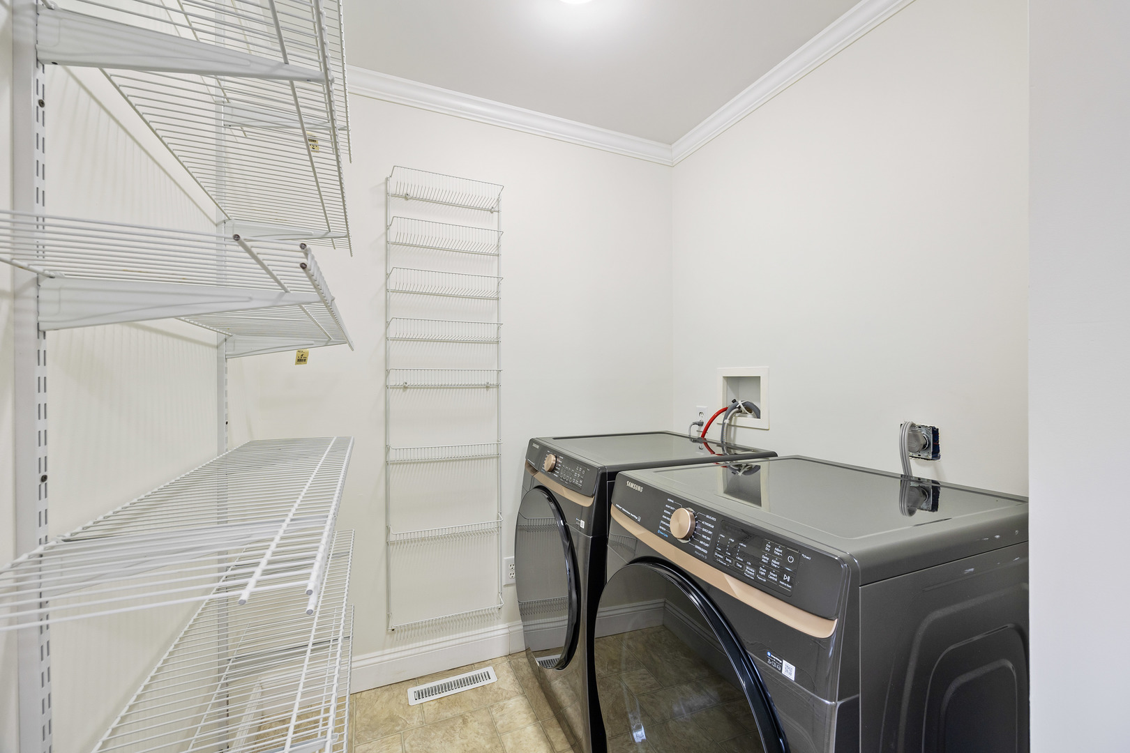 309 S Euclid Street, Colfax, IL 61728