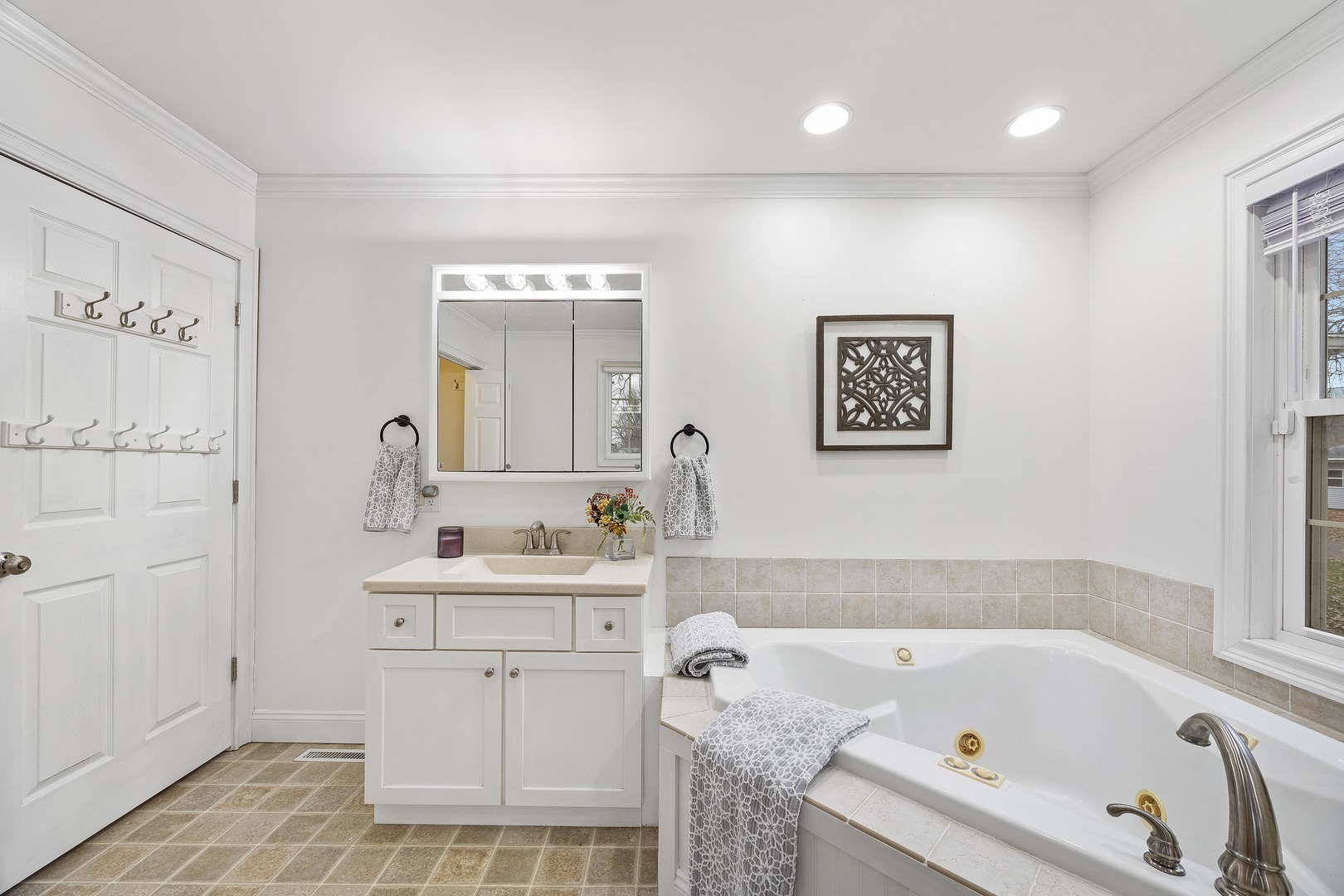 309 S Euclid Street, Colfax, IL 61728