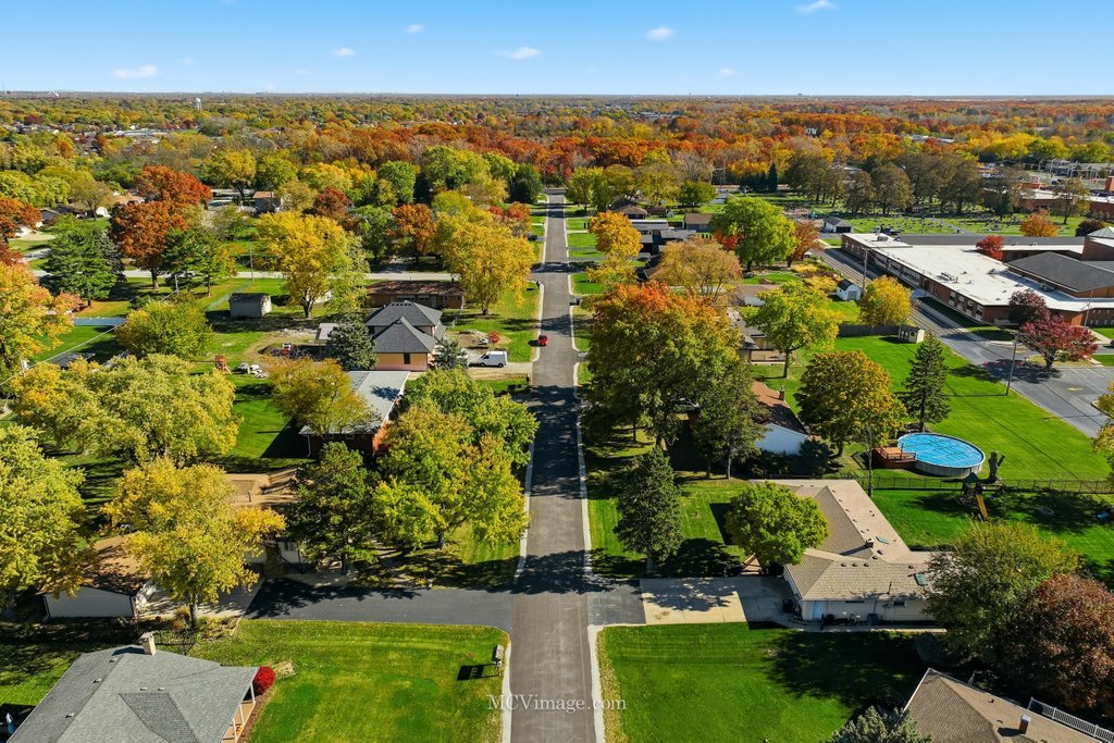 6929 157th Place, Tinley Park, IL 60477