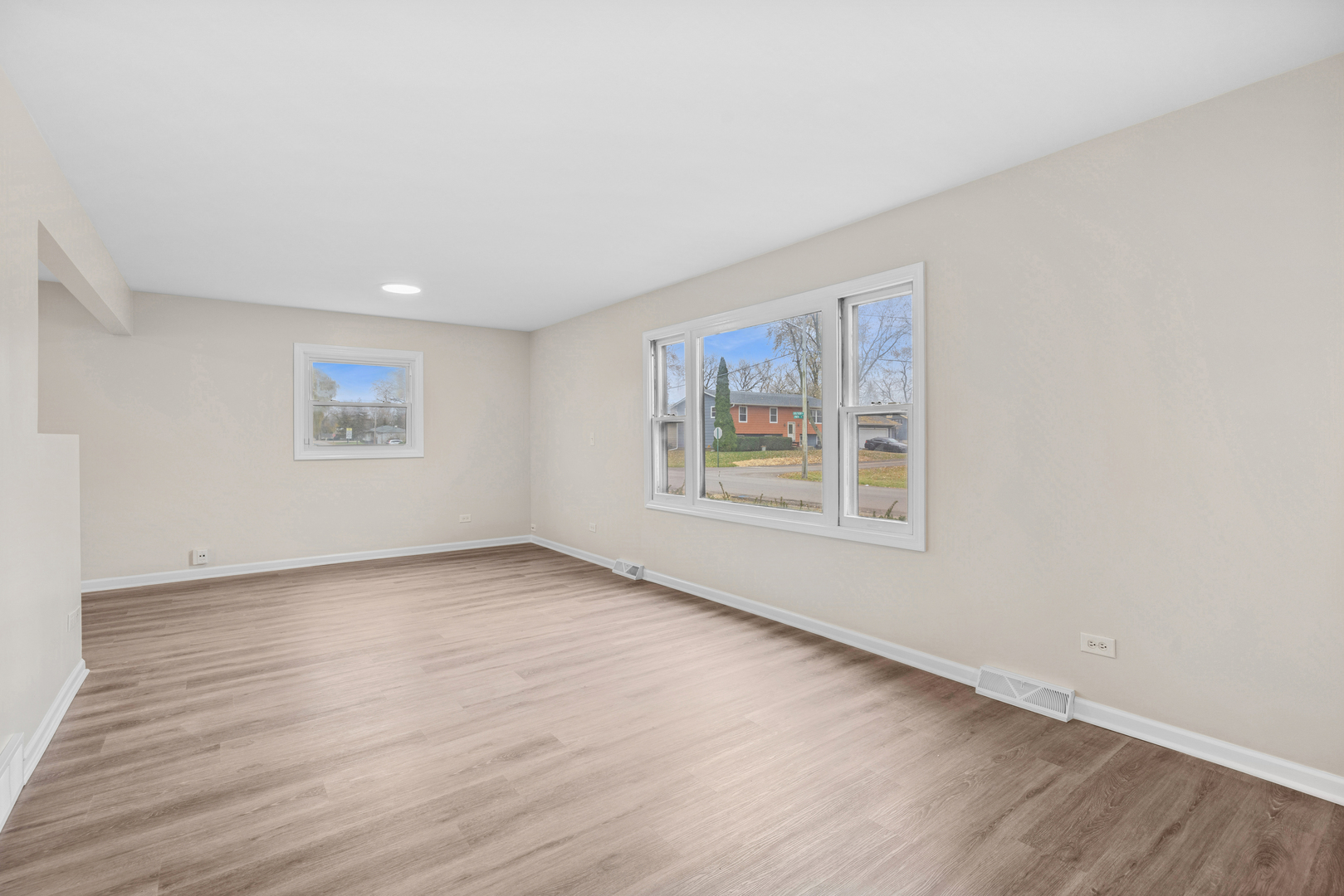 1520 N Park Drive, Round Lake Beach, IL 60073