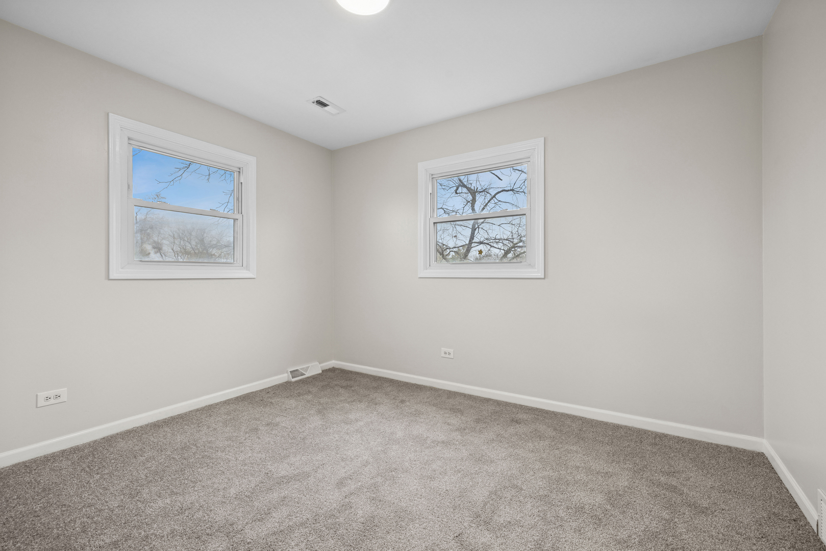 1520 N Park Drive, Round Lake Beach, IL 60073