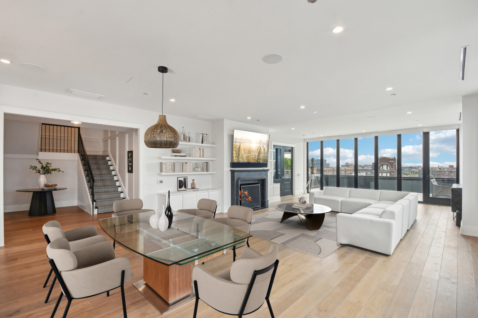 1109 W WASHINGTON Boulevard #8A, Chicago, IL 60607