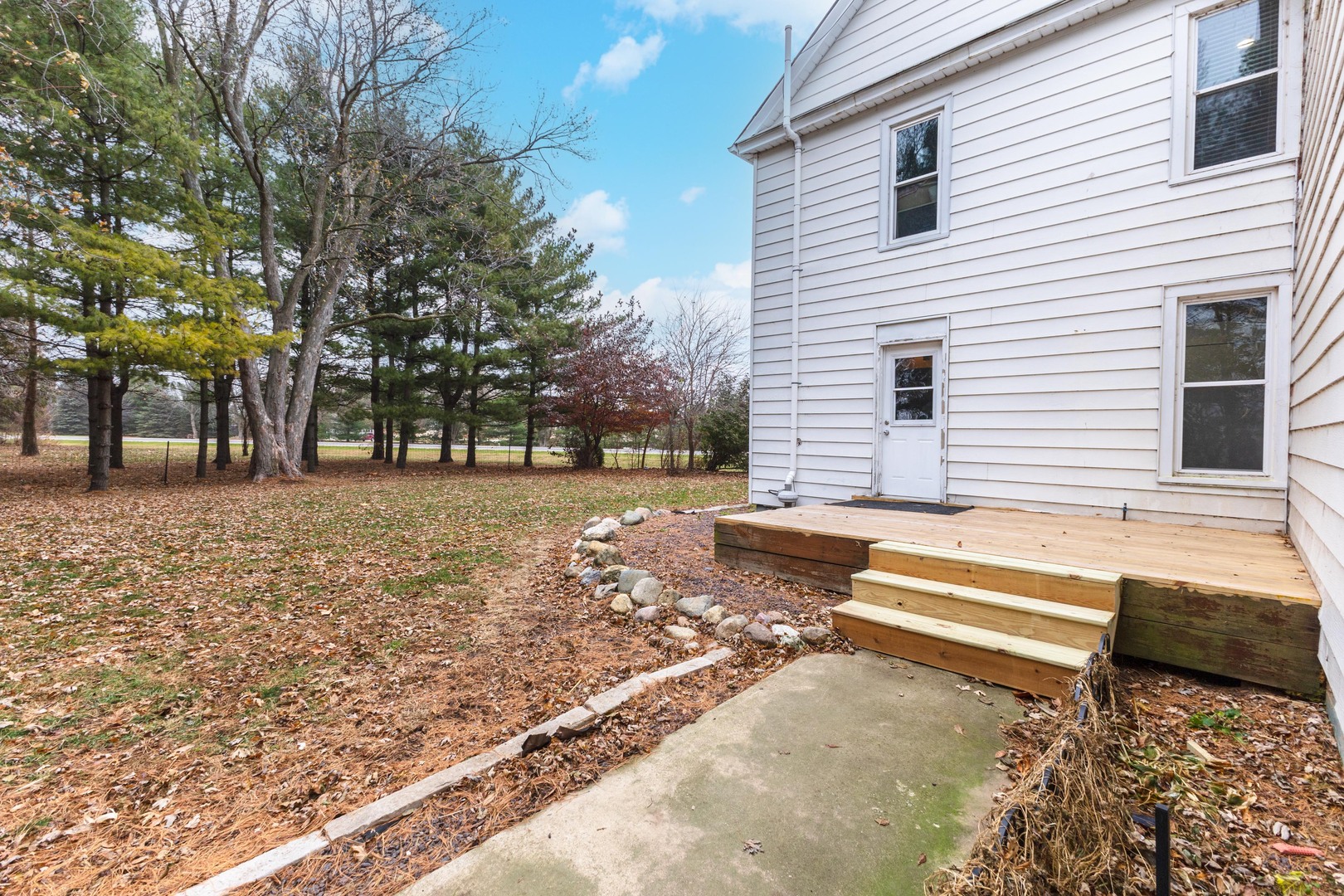 9993 Us Highway 150, Bloomington, IL 61705