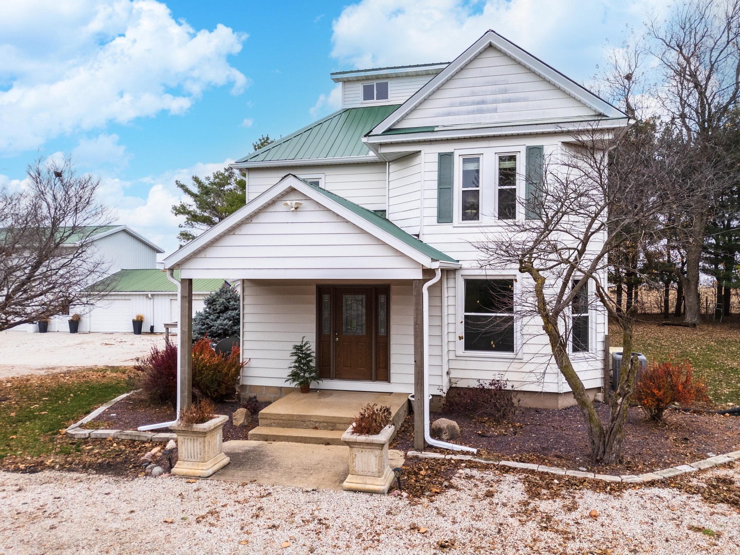 9993 Us Highway 150, Bloomington, IL 61705