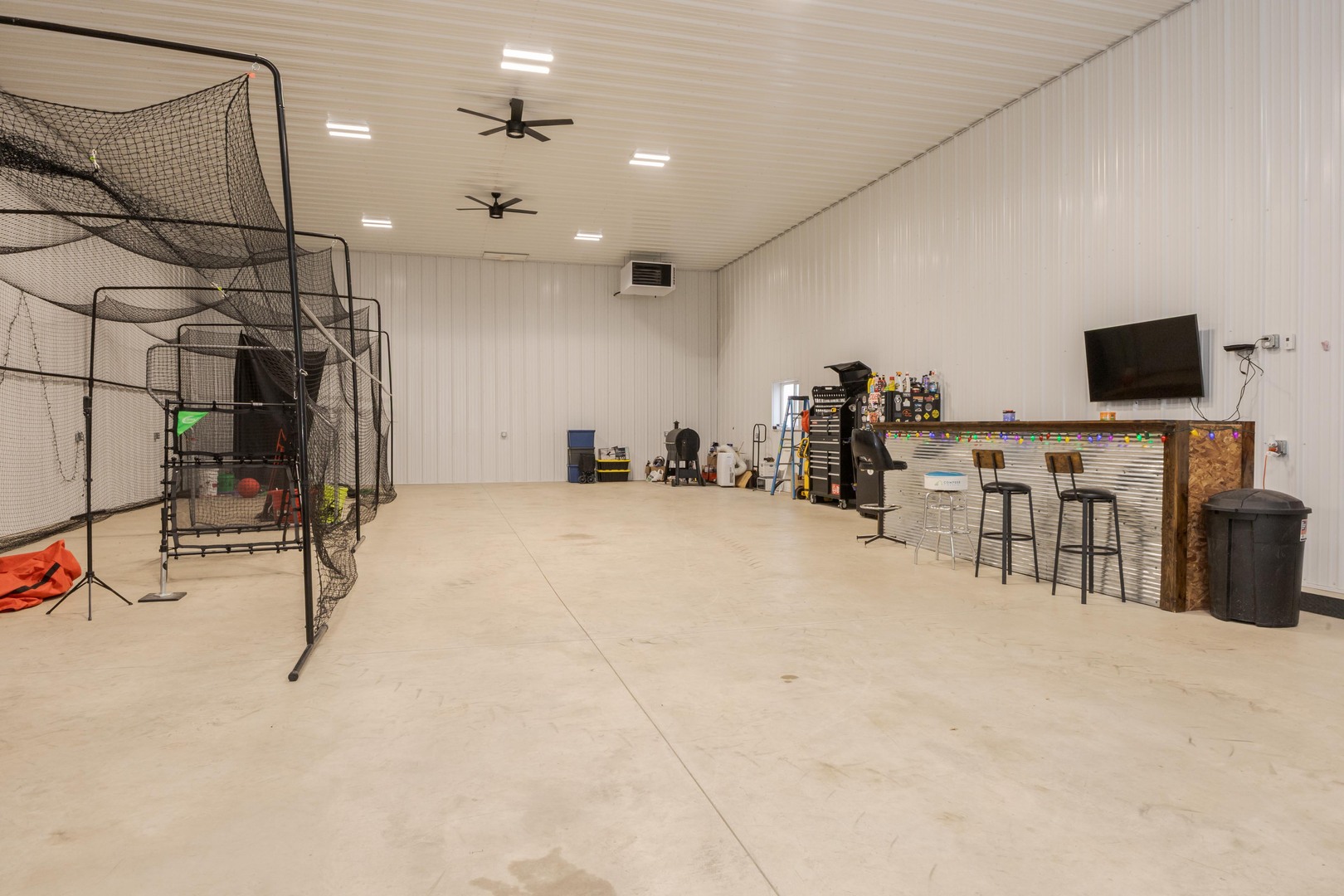 9993 Us Highway 150, Bloomington, IL 61705