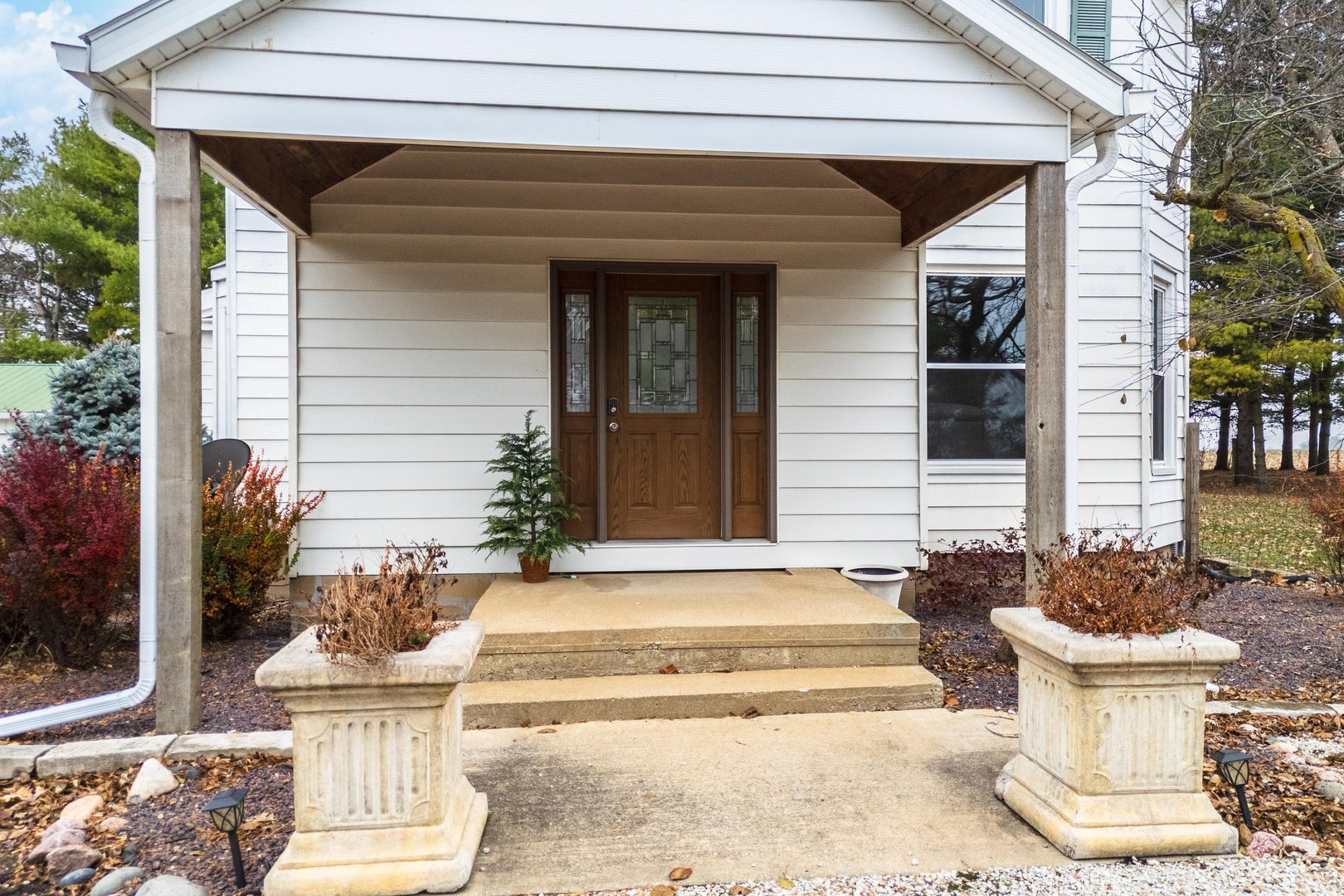 9993 Us Highway 150, Bloomington, IL 61705