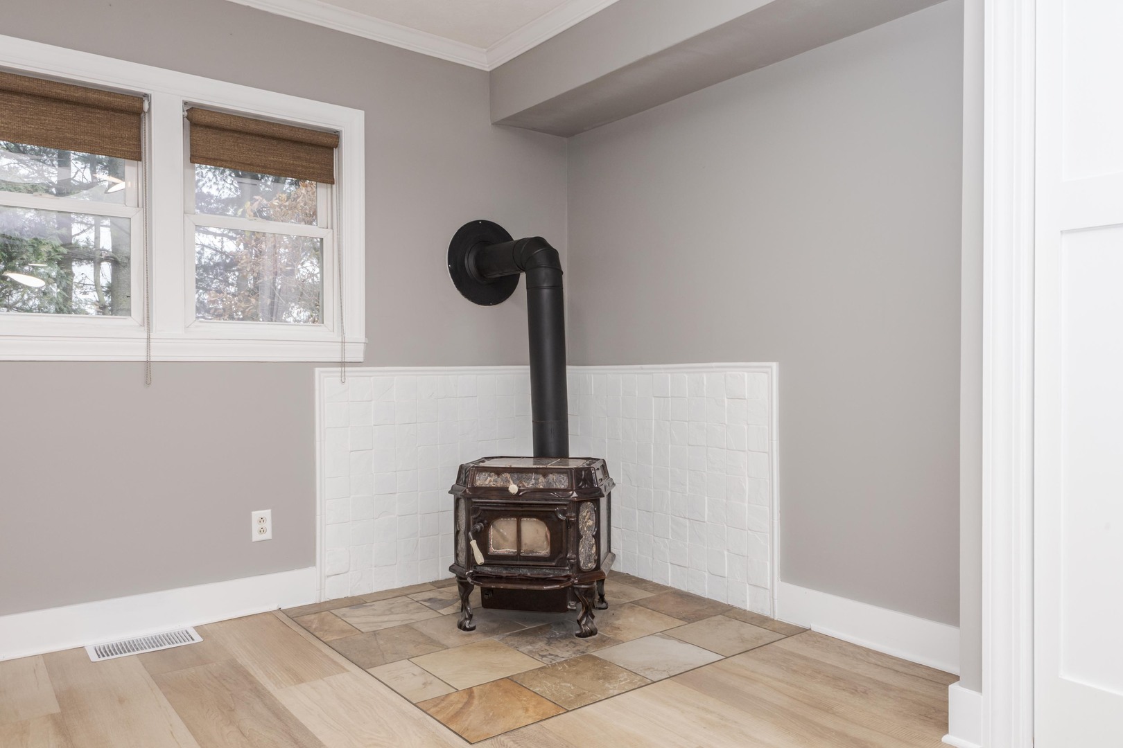 9993 Us Highway 150, Bloomington, IL 61705