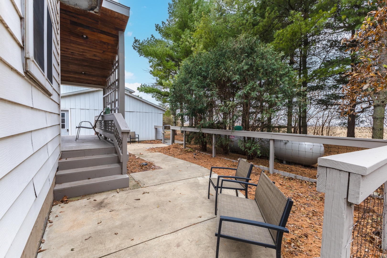 9993 Us Highway 150, Bloomington, IL 61705