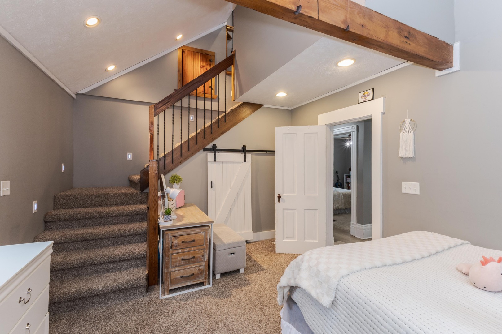 9993 Us Highway 150, Bloomington, IL 61705