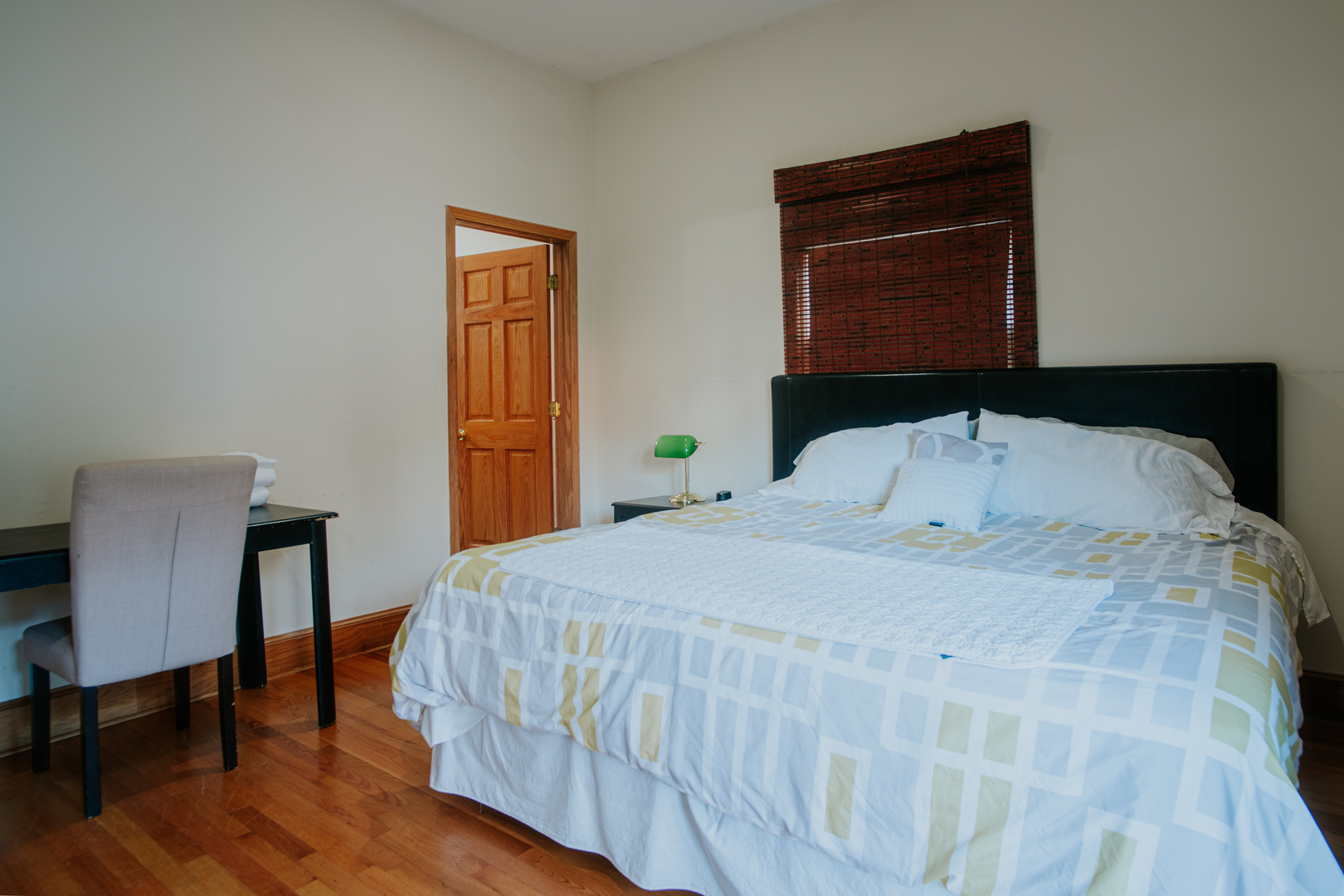 2130 W Potomac Avenue, Chicago, IL 60622