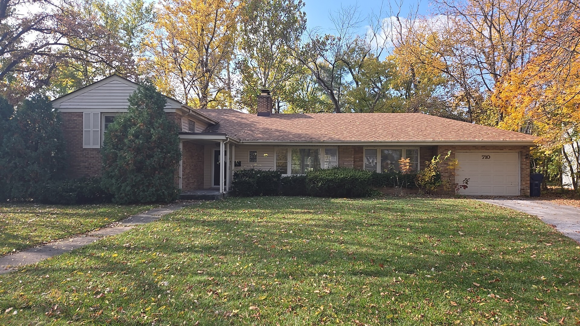 710 Bruce Avenue, Flossmoor, IL 60422