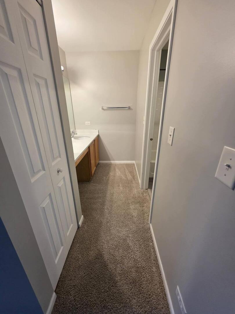 3076 Kentshire Circle #3076, Naperville, IL 60564