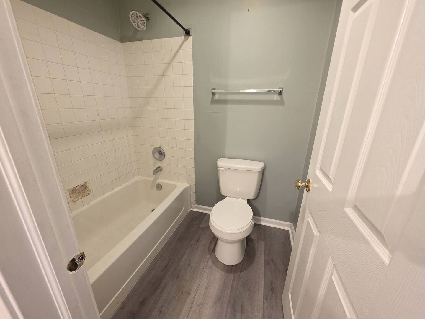 3076 Kentshire Circle #3076, Naperville, IL 60564