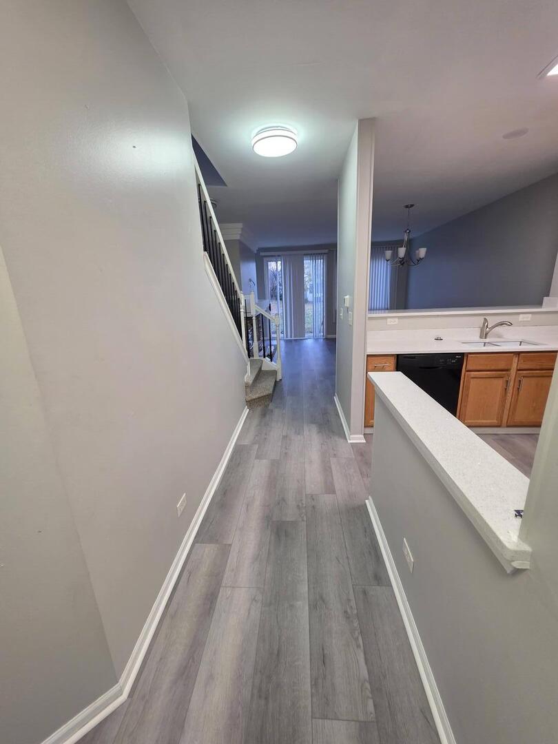 3076 Kentshire Circle #3076, Naperville, IL 60564