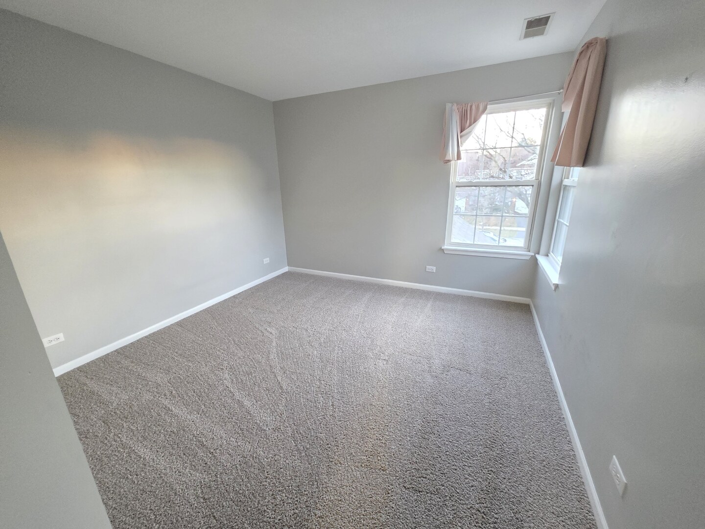 3076 Kentshire Circle #3076, Naperville, IL 60564