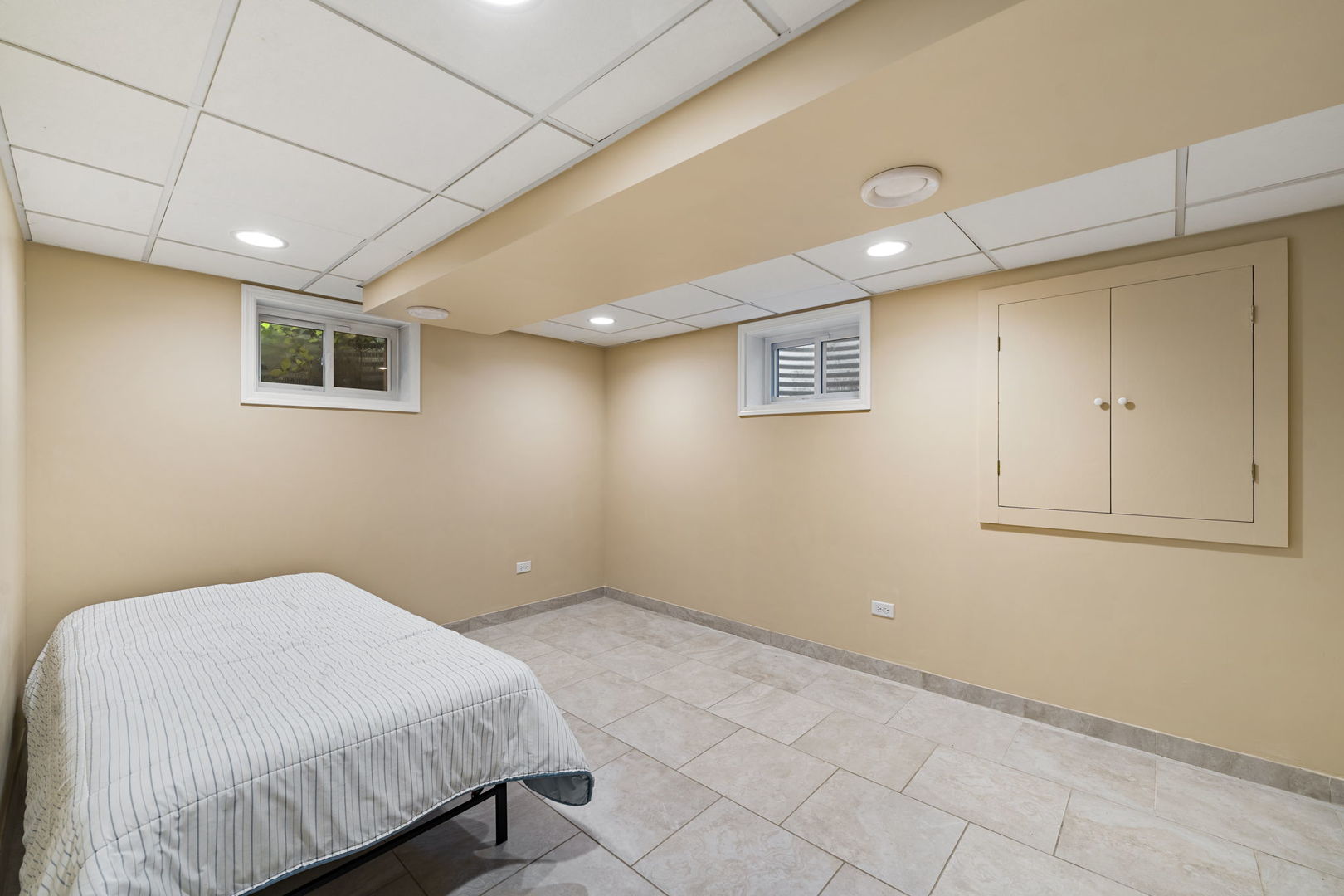 1520 Grove Drive, Addison, IL 60101