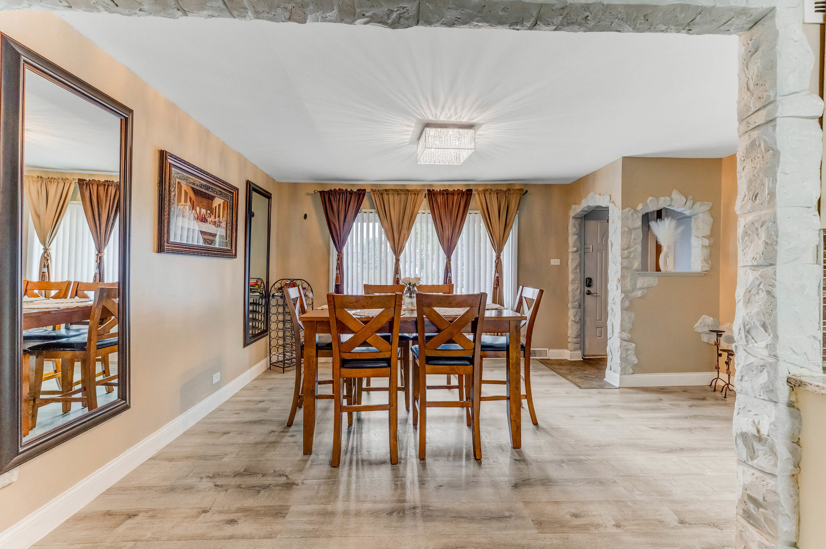 7740 Monitor Avenue, Burbank, IL 60459