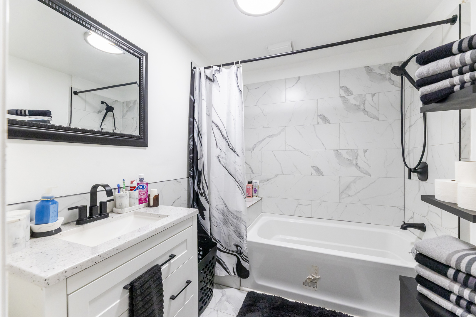 7740 Monitor Avenue, Burbank, IL 60459