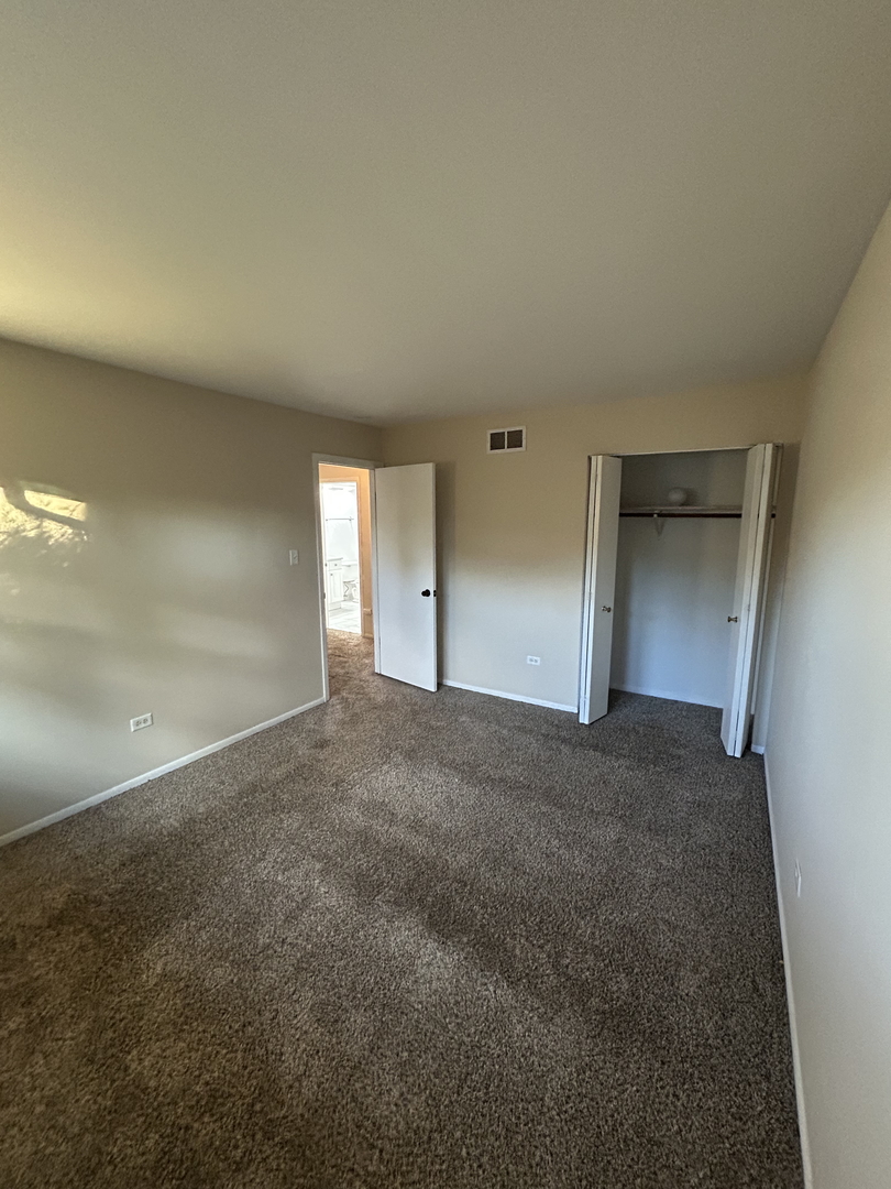 14137 Kilpatrick Avenue, Crestwood, IL 60418