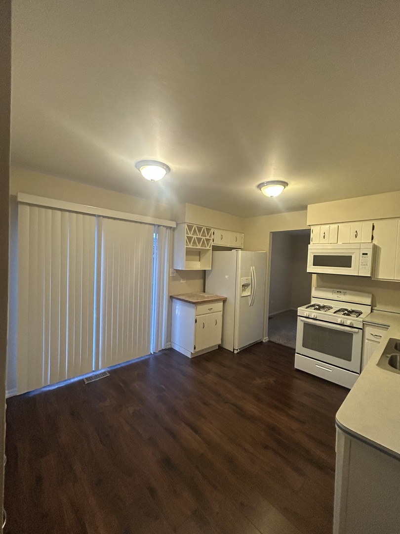 14137 Kilpatrick Avenue, Crestwood, IL 60418