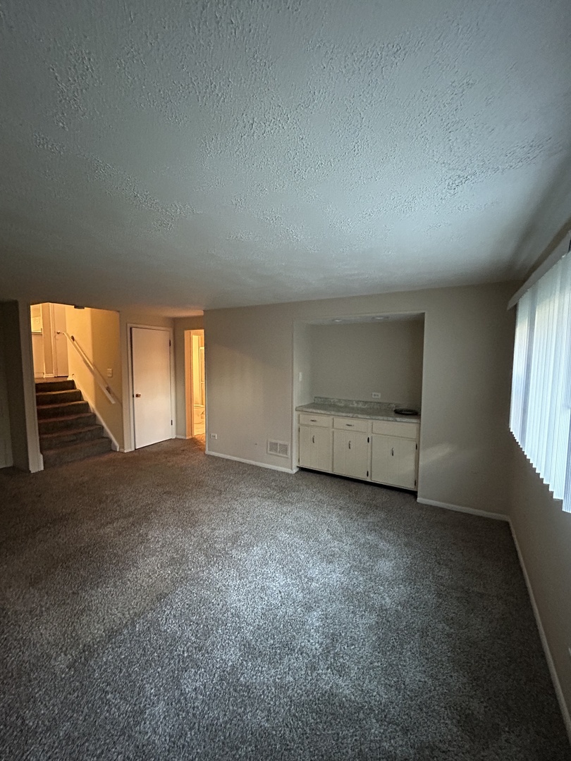 14137 Kilpatrick Avenue, Crestwood, IL 60418