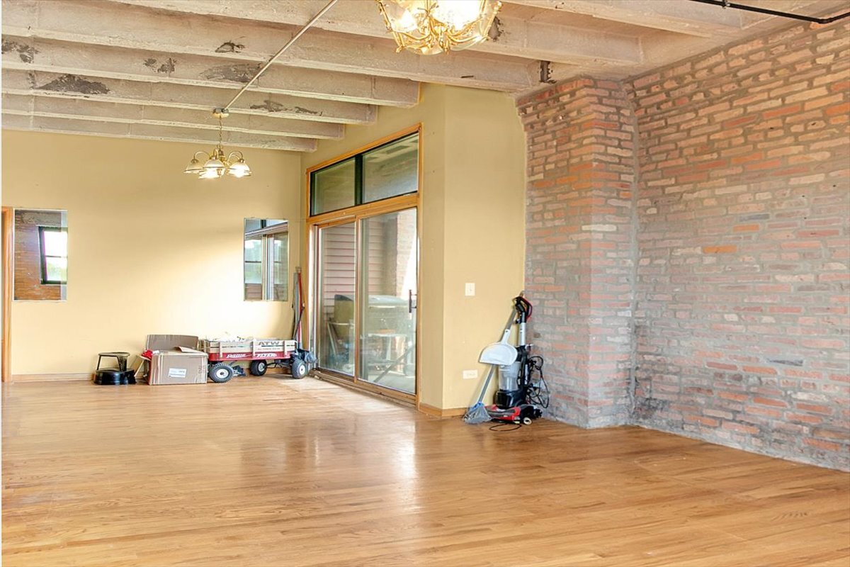 809 E 40th Street #4-4, Chicago, IL 60653