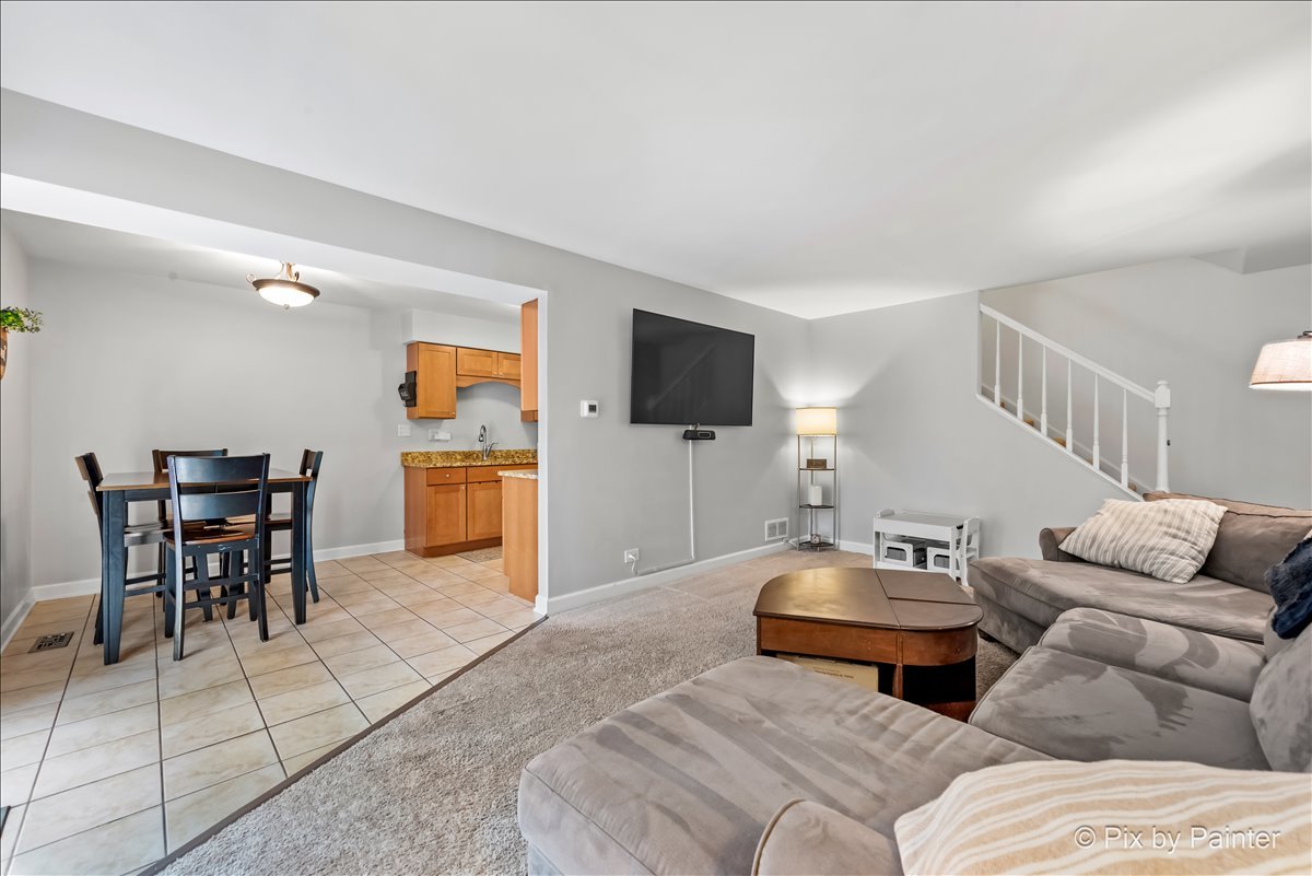 2783 Wayfaring Lane #14B, Lisle, IL 60532