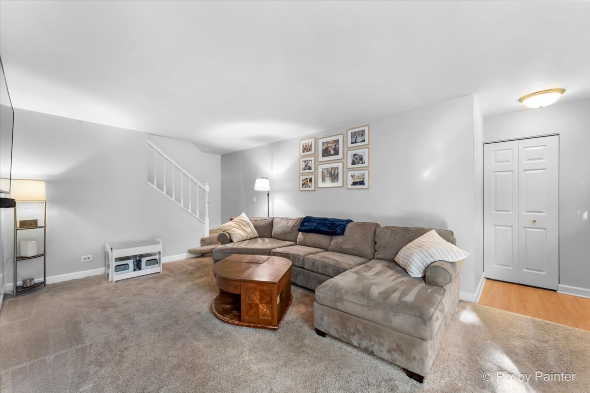 2783 Wayfaring Lane #14B, Lisle, IL 60532