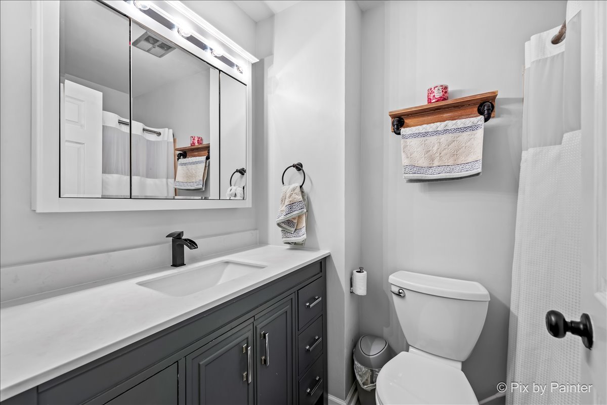 2783 Wayfaring Lane #14B, Lisle, IL 60532