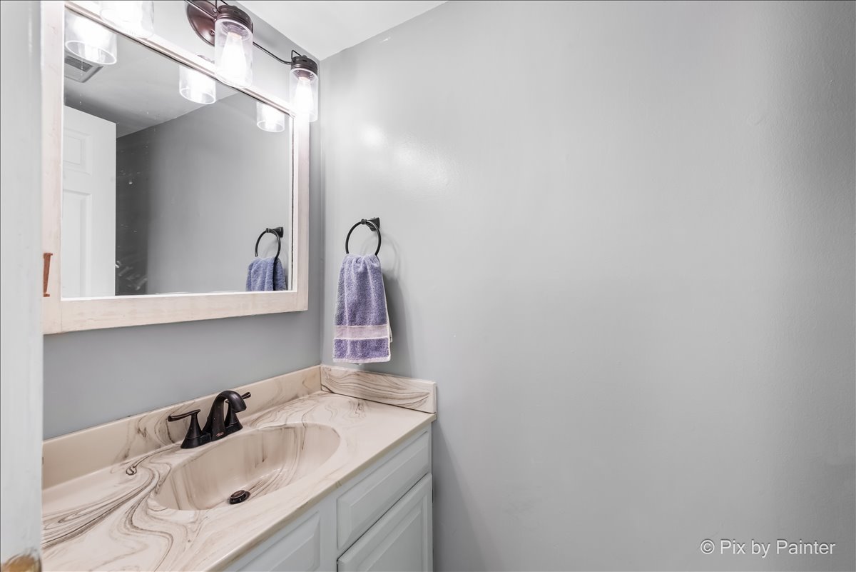 2783 Wayfaring Lane #14B, Lisle, IL 60532