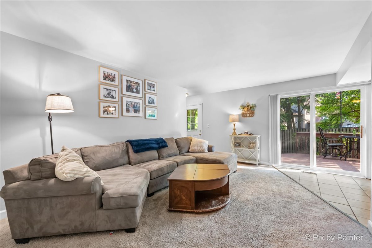 2783 Wayfaring Lane #14B, Lisle, IL 60532