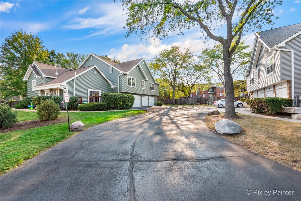 2783 Wayfaring Lane #14B, Lisle, IL 60532