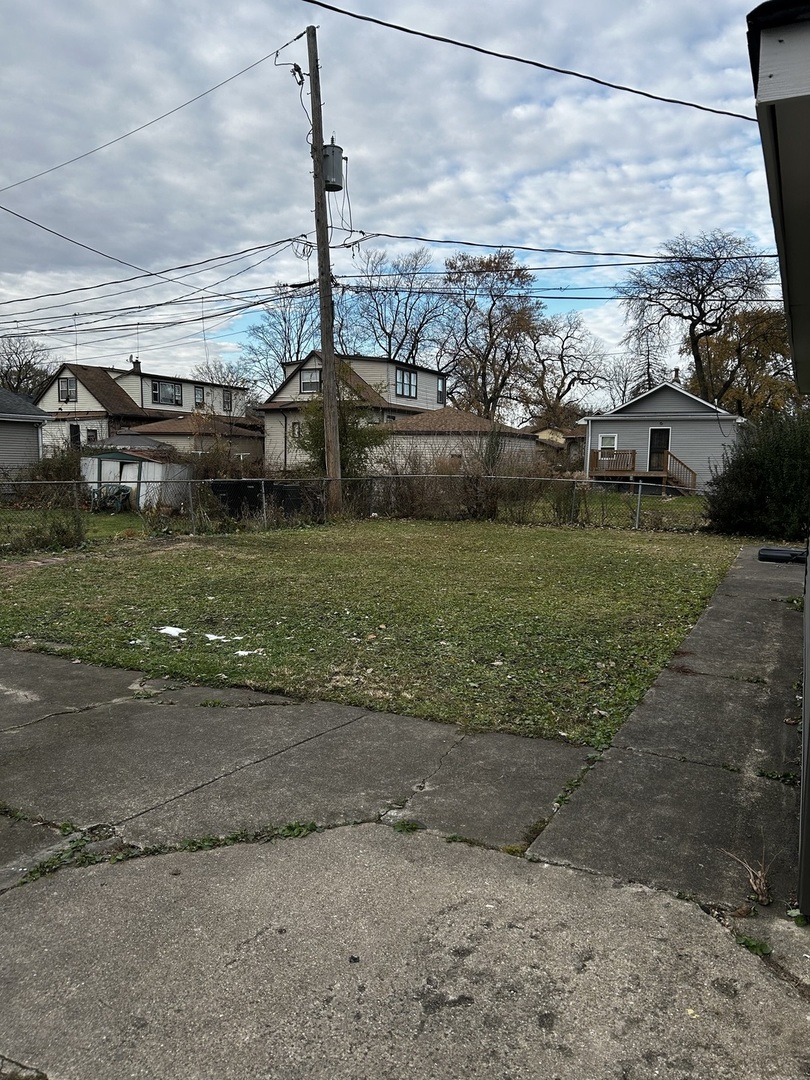 1034 W 104th Place, Chicago, IL 60643