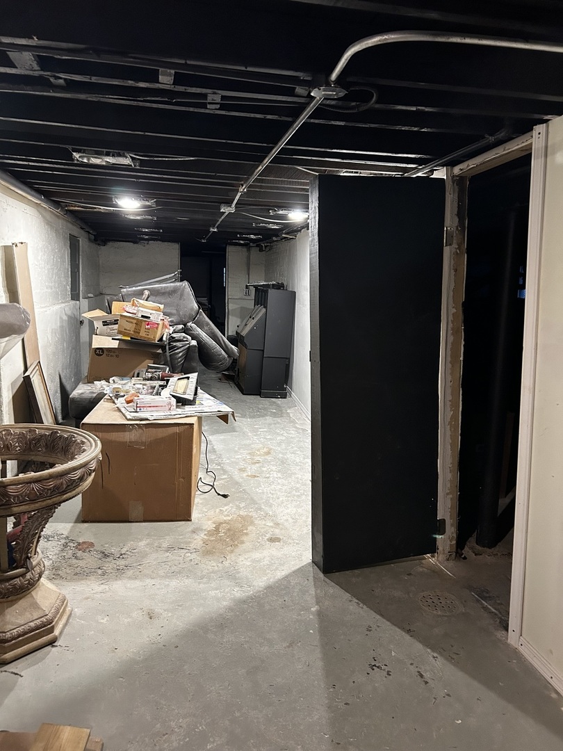 1034 W 104th Place, Chicago, IL 60643