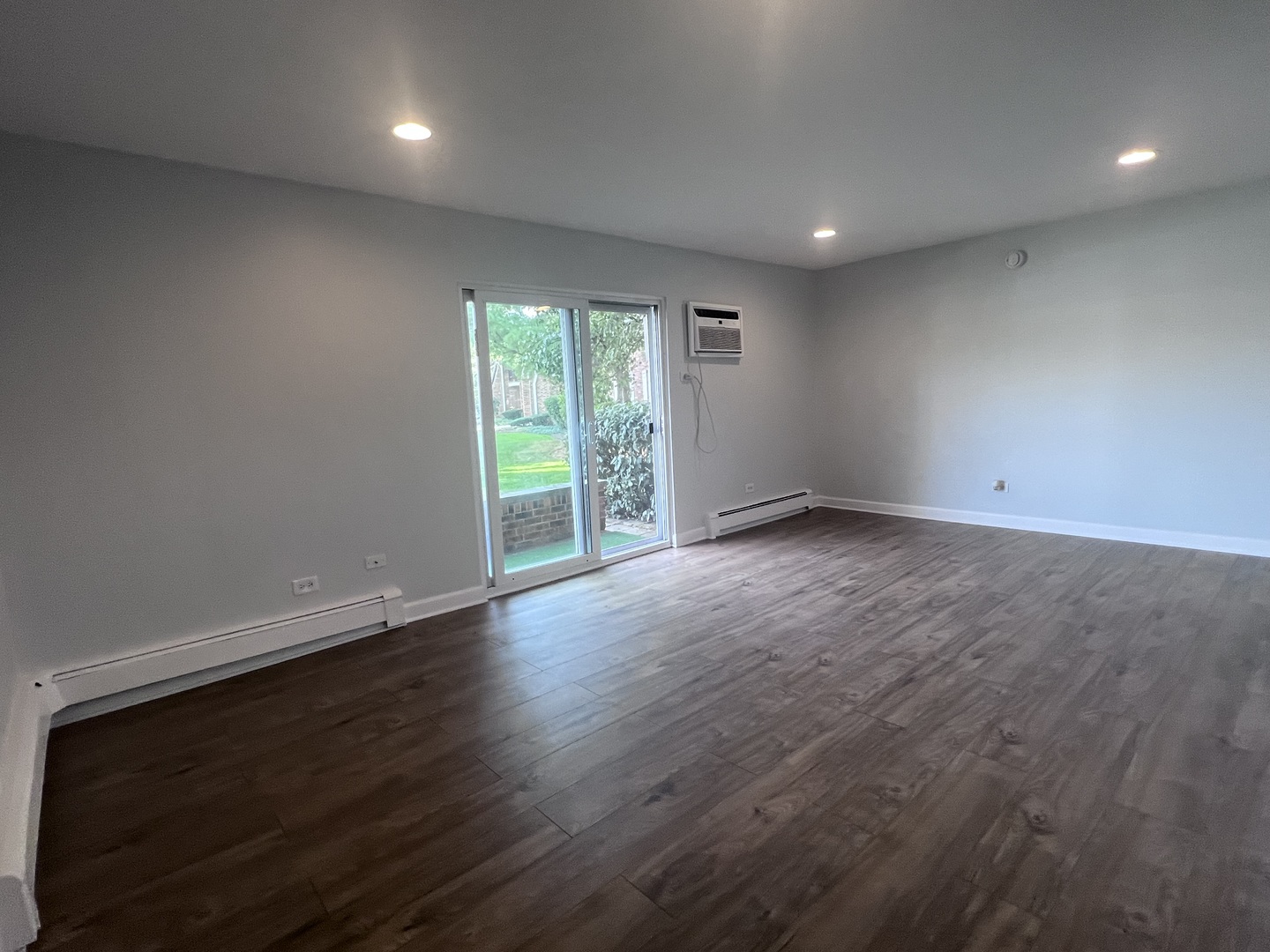 2427 Ogden Avenue #3, Downers Grove, IL 60515