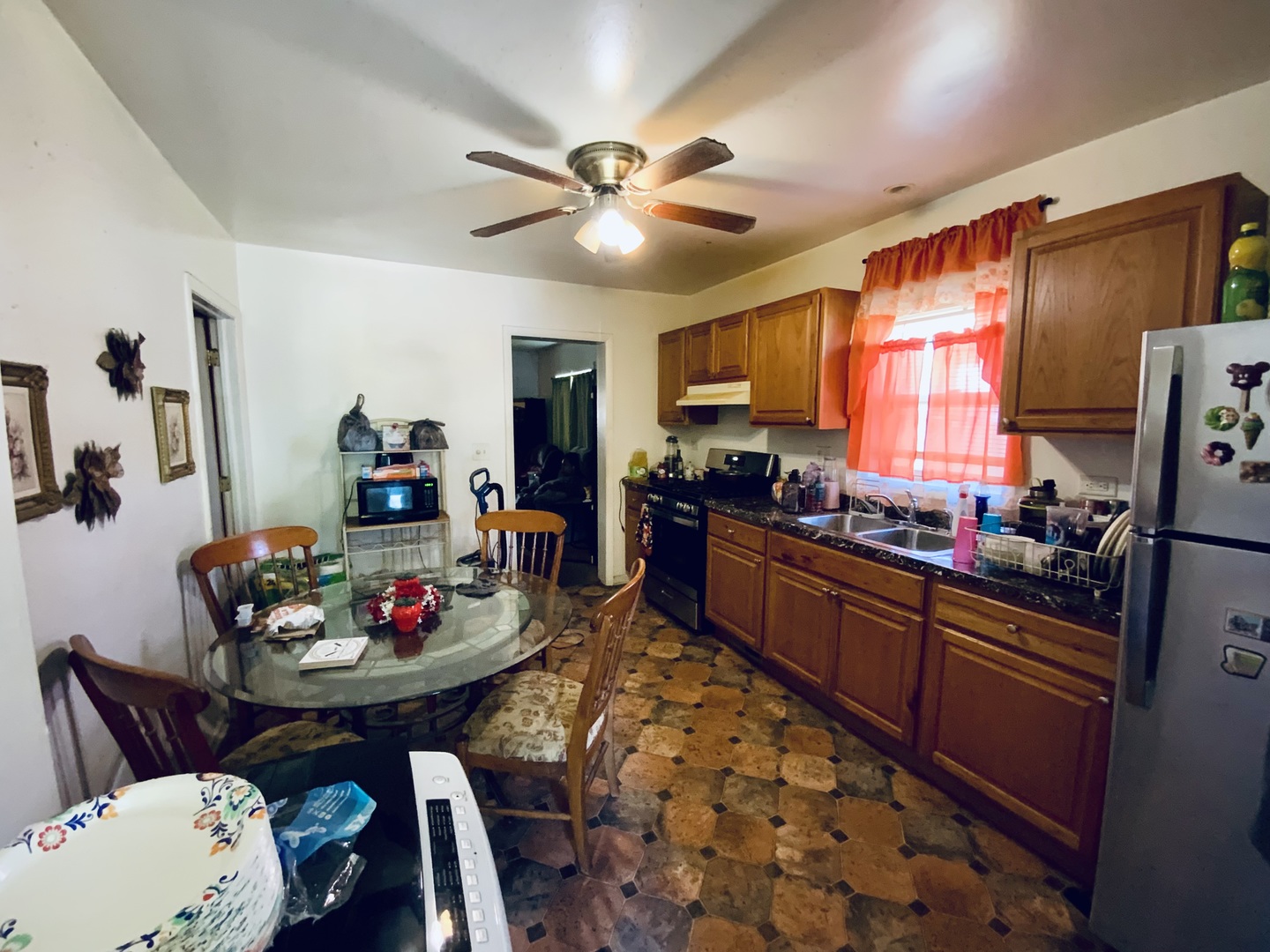 706 BROADWAY Avenue, North Chicago, IL 60064