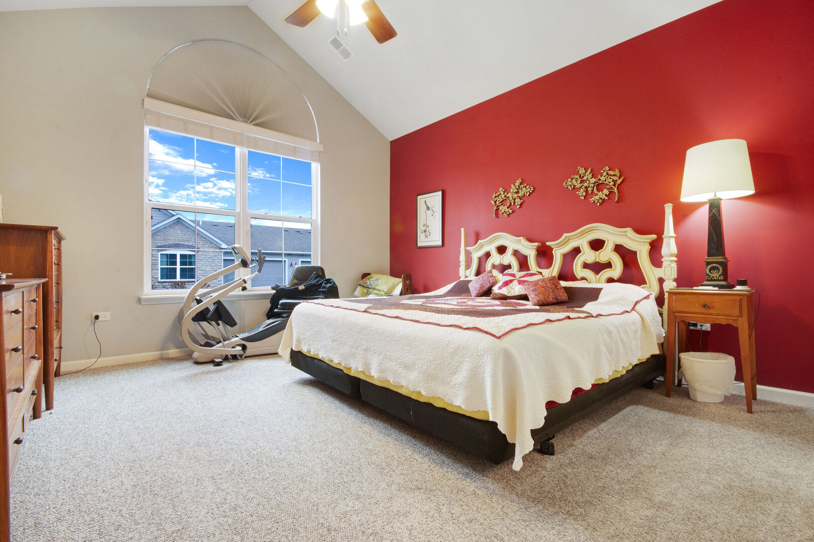 619 Schumann Street, Woodstock, IL 60098