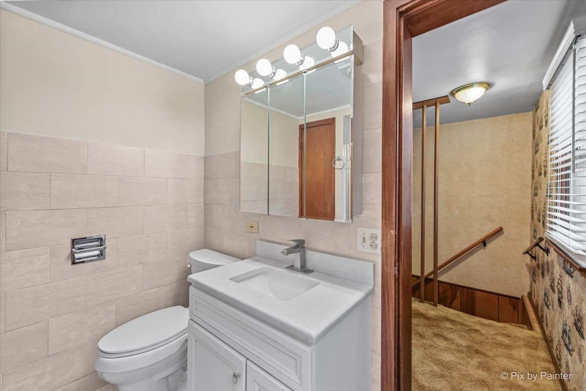 1204 Blanchan Avenue, La Grange Park, IL 60526