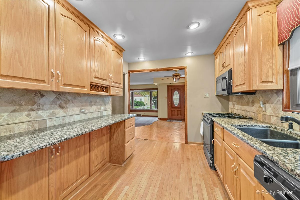 1204 Blanchan Avenue, La Grange Park, IL 60526