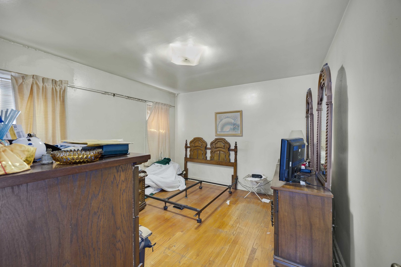 9018 S Ridgeland Avenue, Chicago, IL 60617