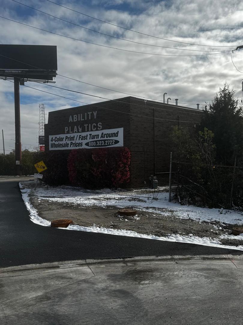 8721 Industrial Drive, Justice, IL 60458