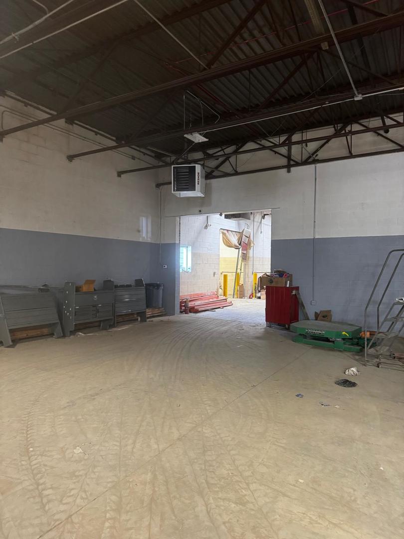 8721 Industrial Drive, Justice, IL 60458